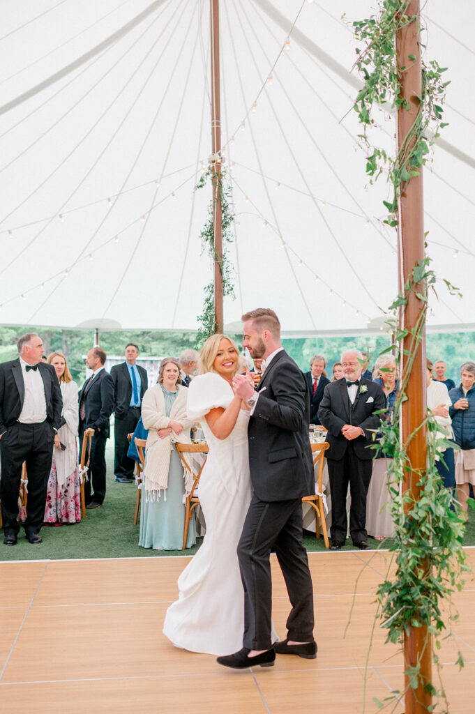 first dance garden wedding smith farm gardens