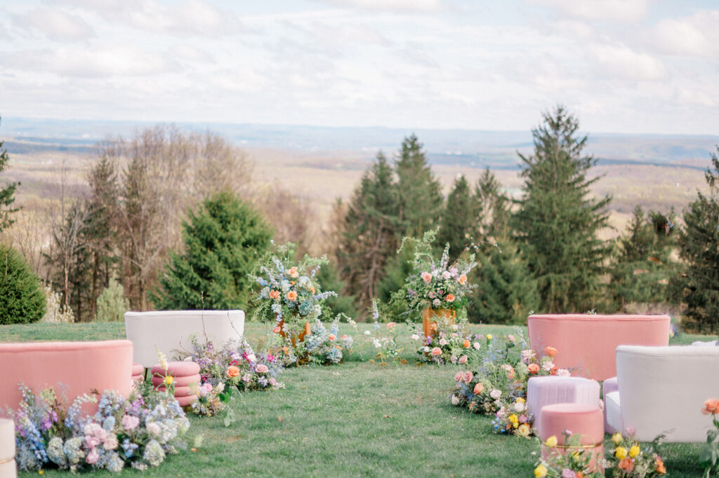 outdoor wedding ceremony in Connecticut