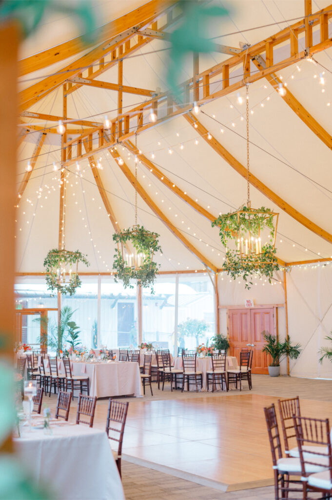 outdoor wedding reception at Bohlin