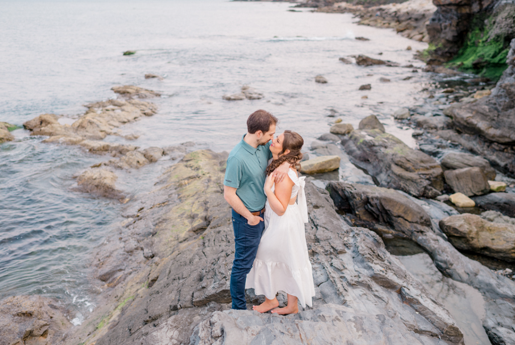 engagement photos at Castle Hill Inn